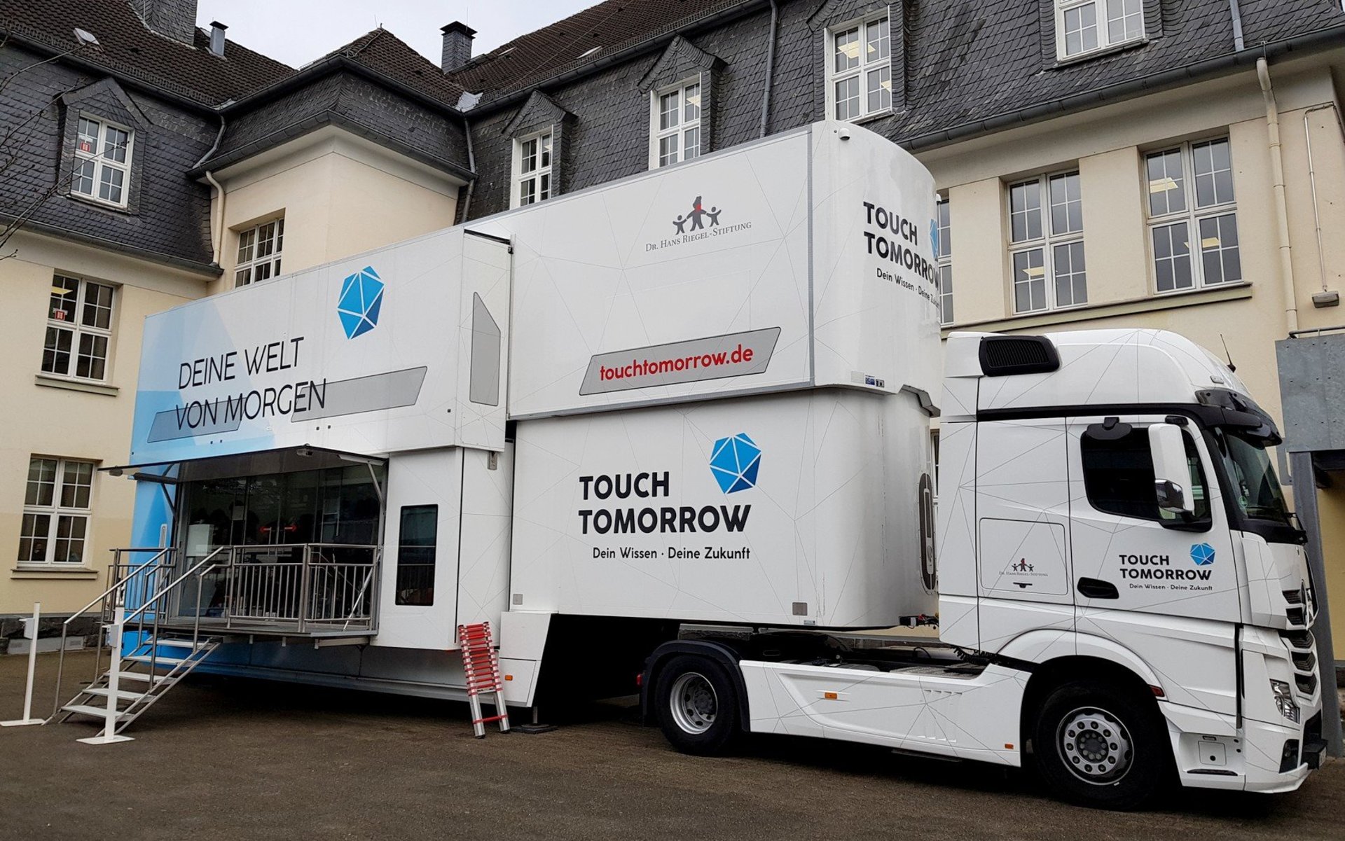 Zukunft zum Anfassen: Der TouchTomorrow-Truck macht Station in Wuppertal 