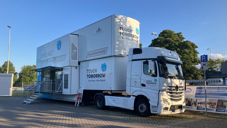 TouchTomorrow-Truck zu Gast am Bunsen-Gymnasium Heidelberg