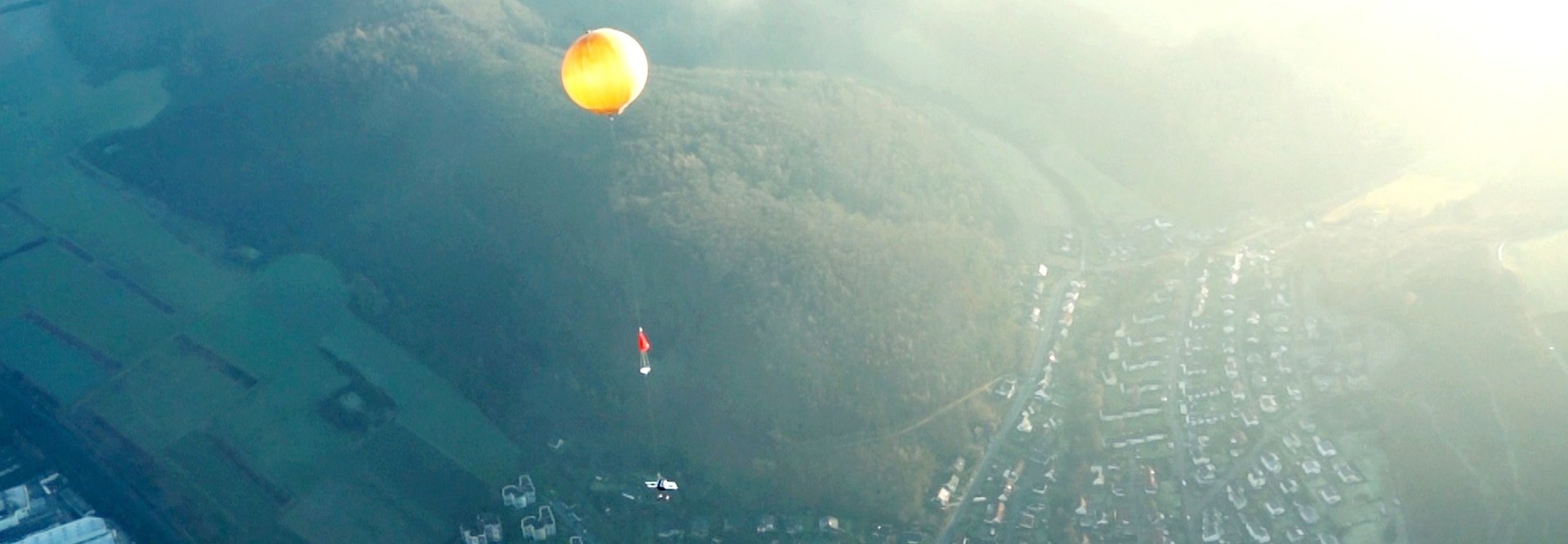 [Translate to English:] Dr. Hans Riegel-Stiftung: Atmosphären Forscher Wetterballons